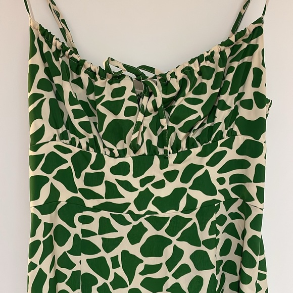 Dynamite - Ruched Maxi Dress - Size XS - Picture 3 of 8